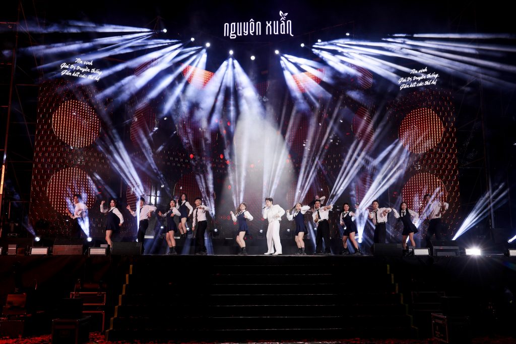 VOV Media Concert 20/11 Vẹn Nguyên Xuân Trên Tóc Thầy